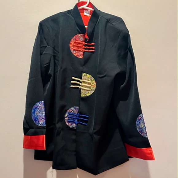 NWOT Minh Thanh black jacket with Asian pattern and unique closures Sz Large. - Picture 1 of 6